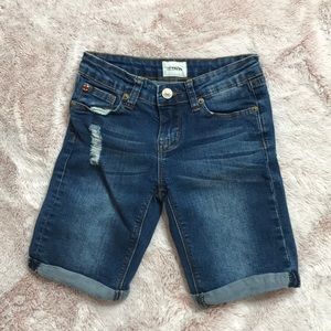 Denim rolled shorts